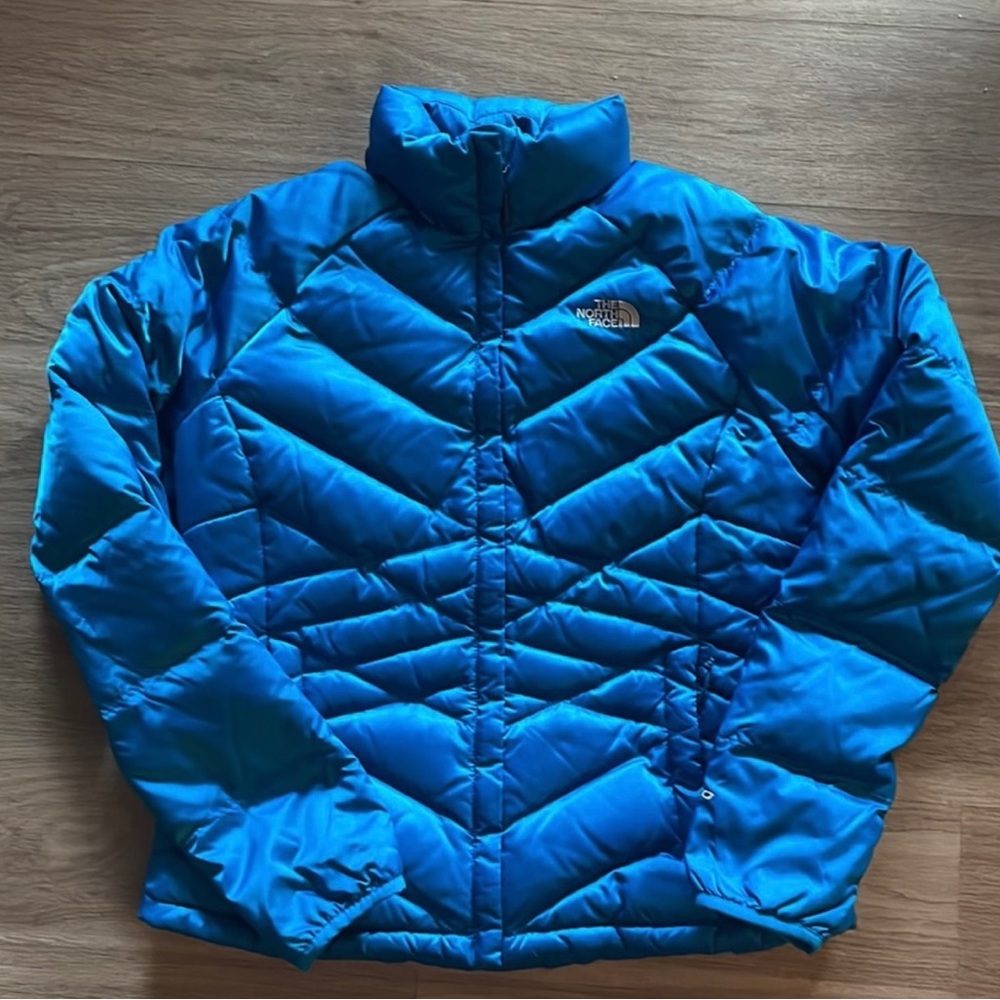 THE NORTH FACE 550 Puffer Jacket